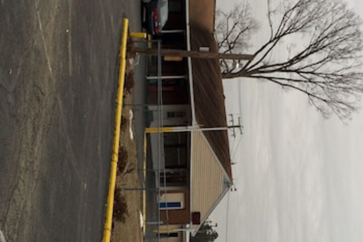 Budget Inn - thumb 0