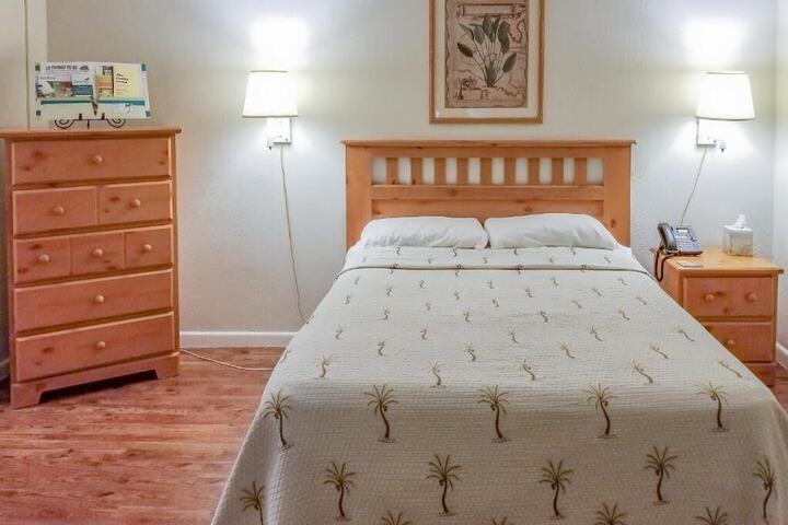 Tequesta Palms Inn - thumb 7