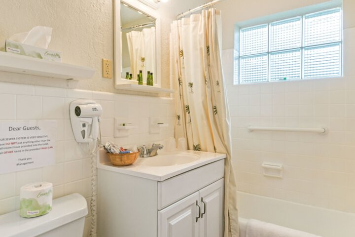 Tequesta Palms Inn - thumb 6