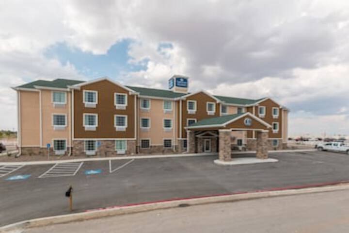 Cobblestone Hotel & Suites Pecos - thumb 0