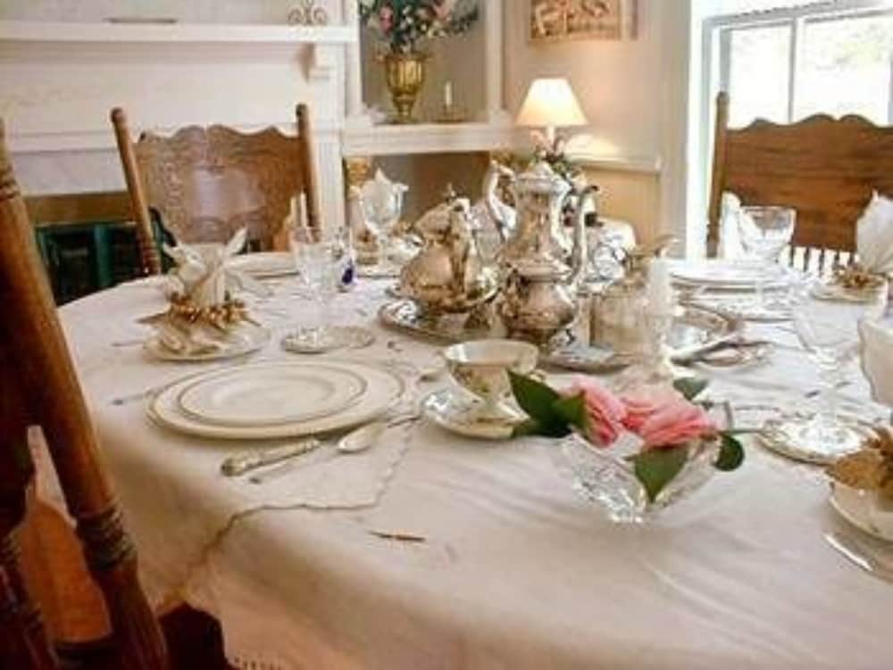 Grace Estate - thumb 0