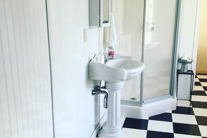 Spillover Motel And Inn - thumb 4