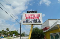 Tropizar Motel