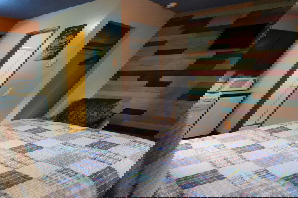 Lone Fir Resort - thumb 2