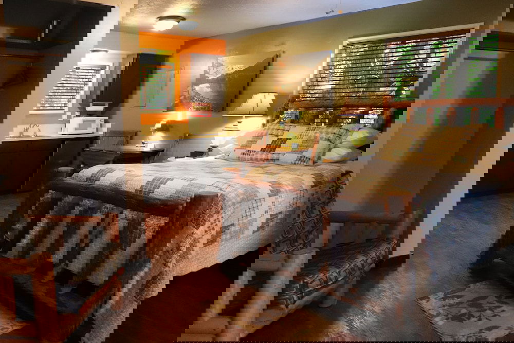 Lone Fir Resort - thumb 5