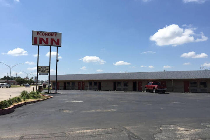 Economy Inn - thumb 3