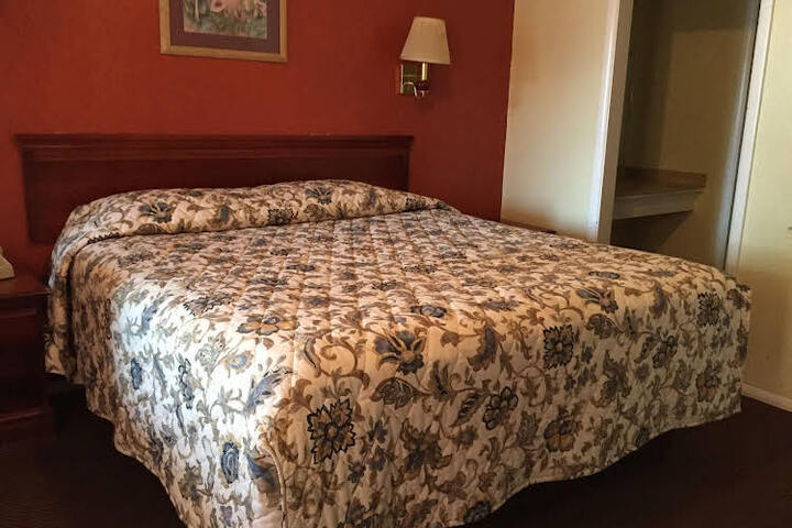 Economy Inn - thumb 4