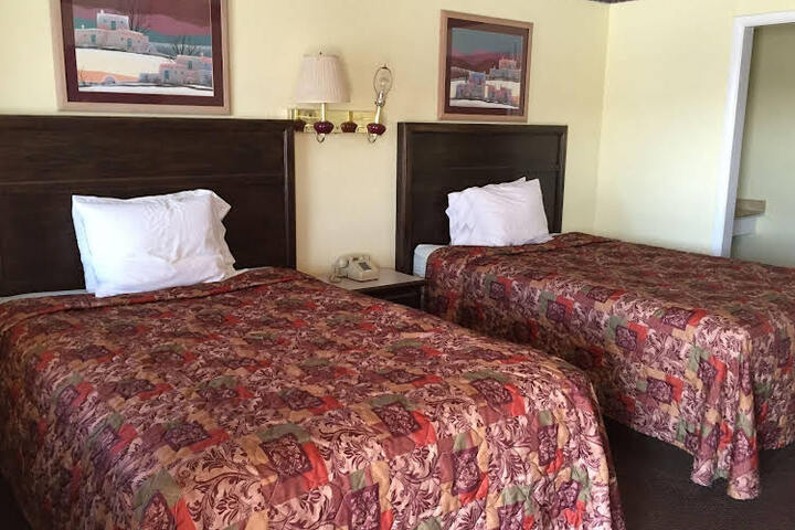 Economy Inn - thumb 5