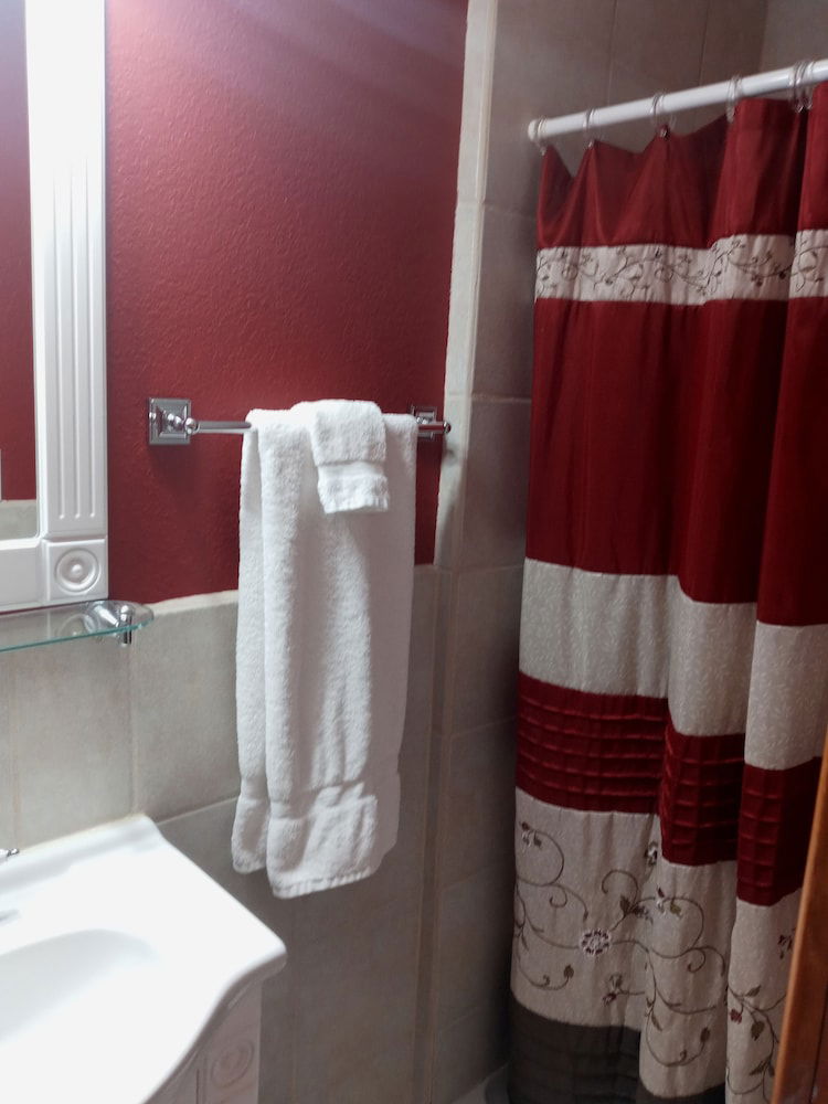 Hitching Horse Inn - thumb 3