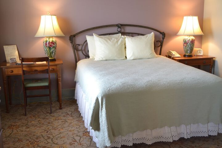 The Black Hawk Hotel - thumb 7