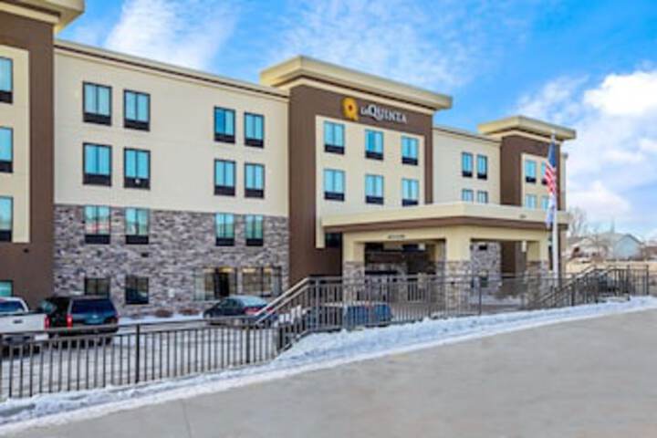La Quinta Inn & Suites By Wyndham Gillette - thumb 0