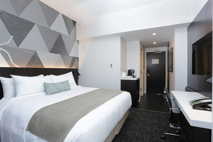 Courtyard Long Island City/New York Manhattan View - thumb 4