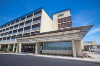 Holiday Inn Express Nags Head Oceanfront an IHG Hotel