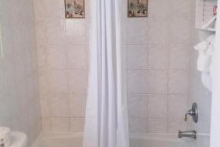 Johns Pass Beach Motel - thumb 5