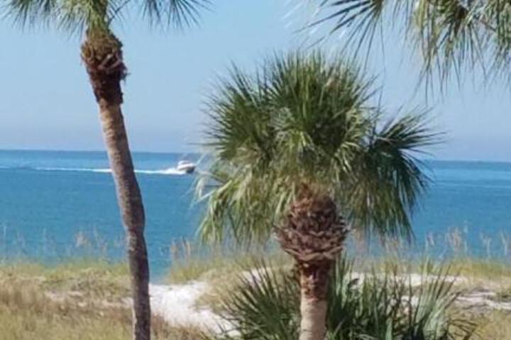 Johns Pass Beach Motel - thumb 6