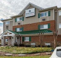 HomeTowne Studios  Suites by Red Roof Charlotte - Concord - Tourism Bookings