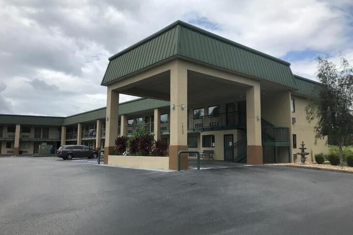 Western Motel - thumb 5