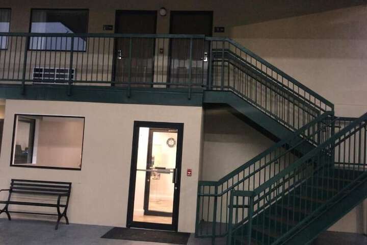 Western Motel - thumb 7