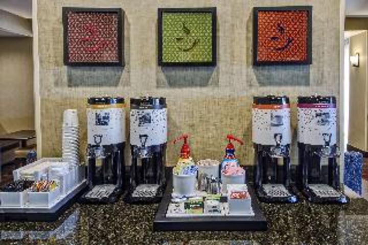 Hampton Inn Indianola - thumb 0