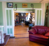 Indiana Jones Bed  Breakfast - China Accommodation