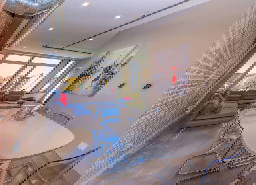 Deedee's Apartments - Lofts At Grove - thumb 5