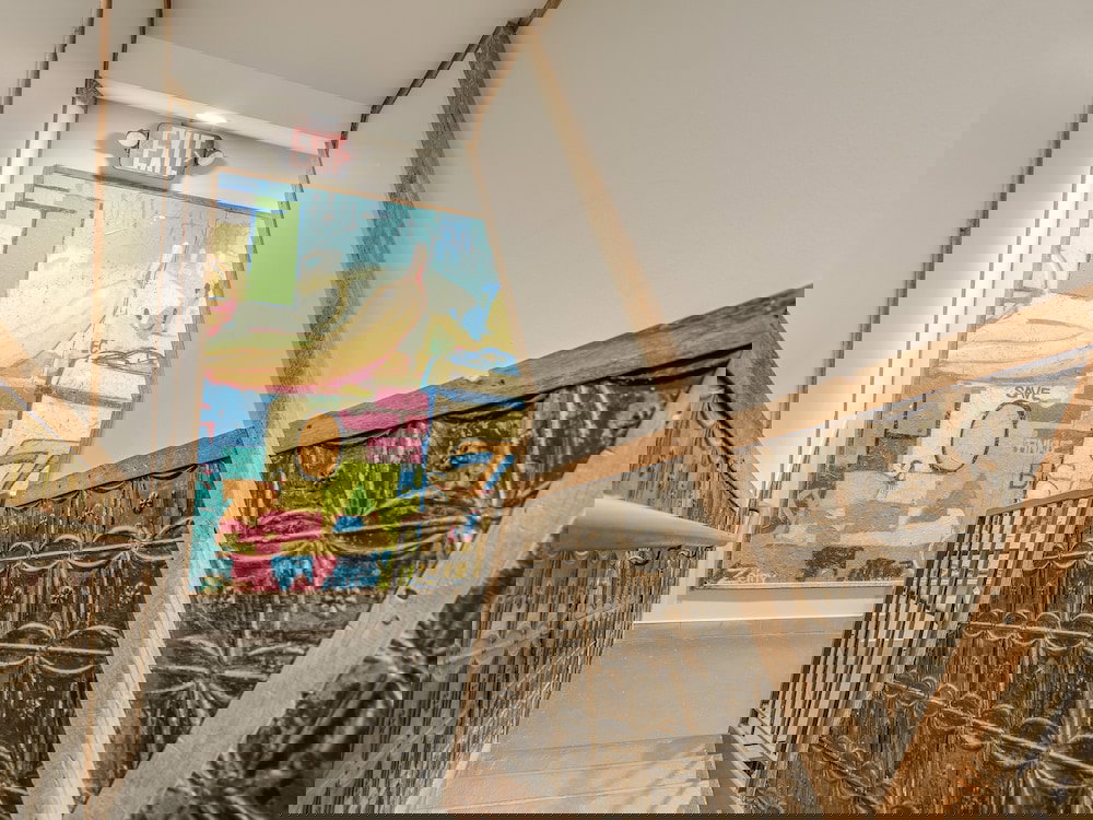 Deedee's Apartments - Lofts At Grove - thumb 2