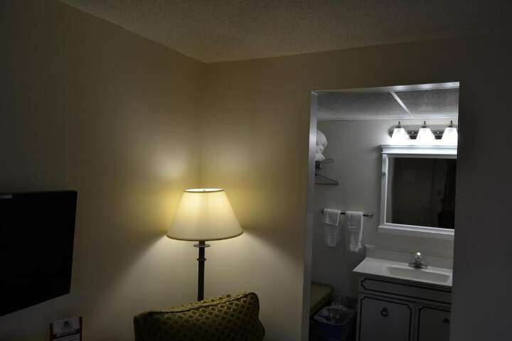 The Ship Motel - thumb 4