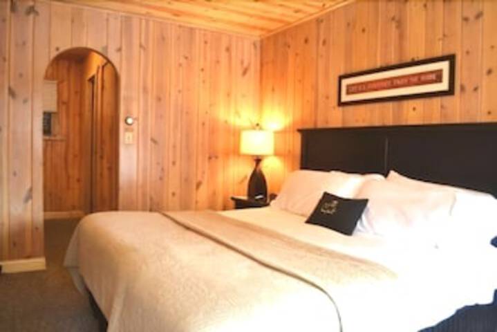 Harney Peak Inn - thumb 0