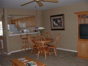 Salt Creek Golf Retreat - thumb 2