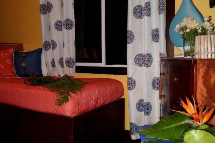 Kalani Hawaii Private Lodging - thumb 3