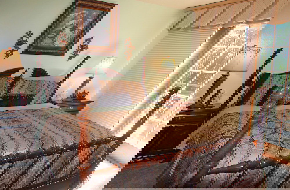 J. Paule's Fenn Inn - thumb 2