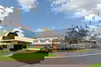 DoubleTree Suites by Hilton Hotel Dayton - Miamisburg