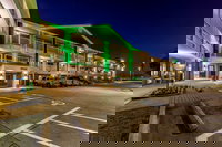 HomeTowne Studios by Red Roof Dallas - Mesquite