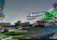 HomeTowne Studios by Red Roof Dallas - Irving