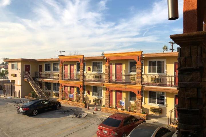 Flight Motel - thumb 4