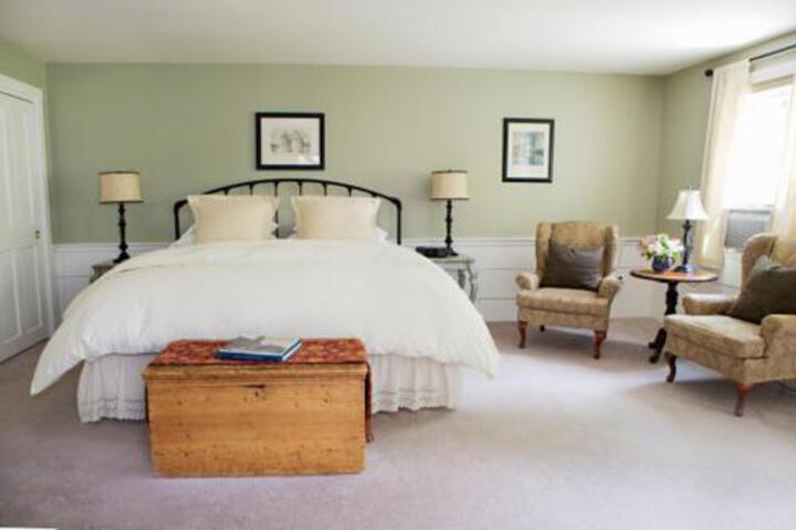 Amerscot House Inn - thumb 2