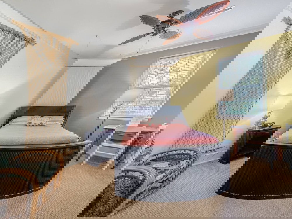 Front Street Inn - thumb 2