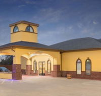 Super 8 by Wyndham Bay City - USA Accommodation