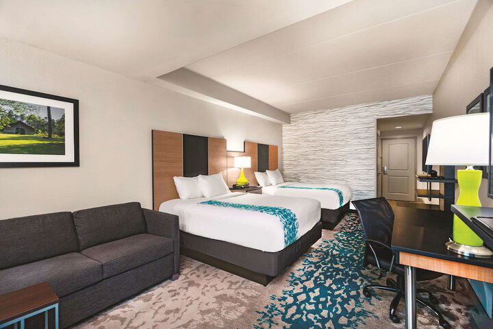 La Quinta Inn & Suites By Wyndham Cleveland TN - thumb 4