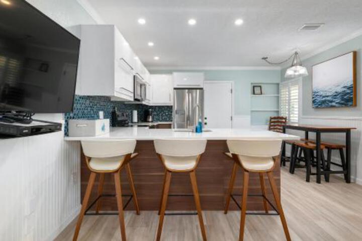 Suntan Terrace - thumb 3