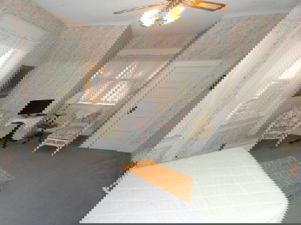 Victorian Inn B&B - thumb 6