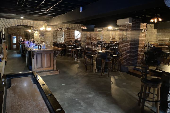 Hermann Crown Suites - thumb 1