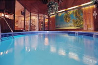 Sybaris Pool Suites Mequon