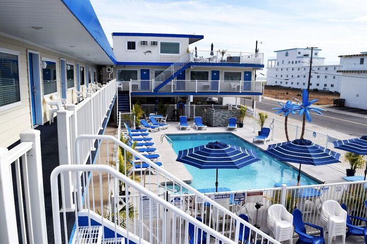 The Blue Marlin Resort - thumb 2