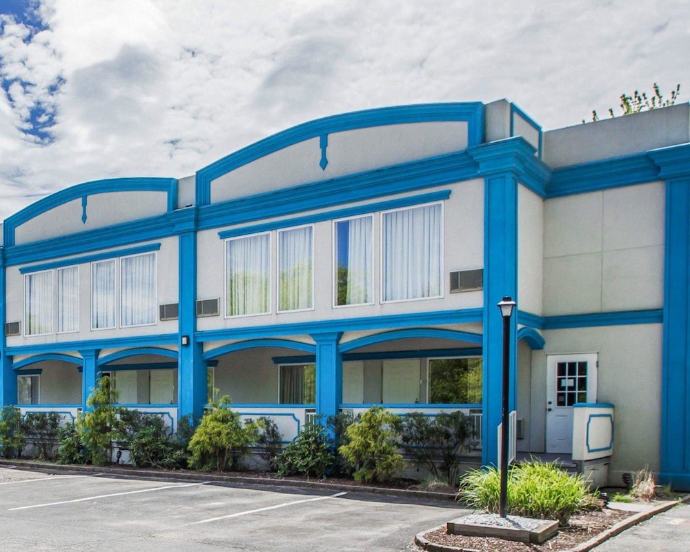 Econo Lodge Inn & Suites Old Saybrook Westbrook - thumb 0