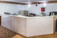 Econo Lodge Inn  Suites