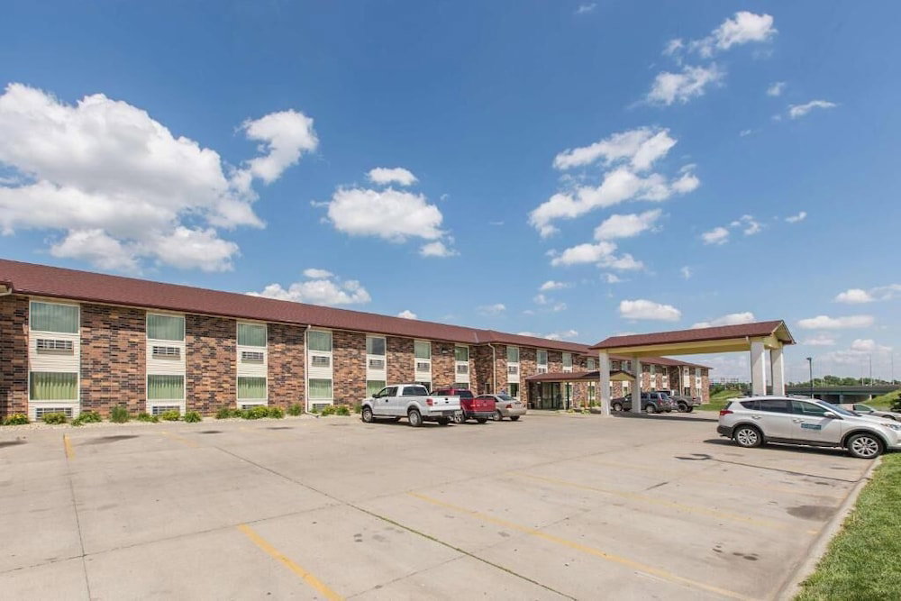 Motel 6 Omaha, NE - thumb 3