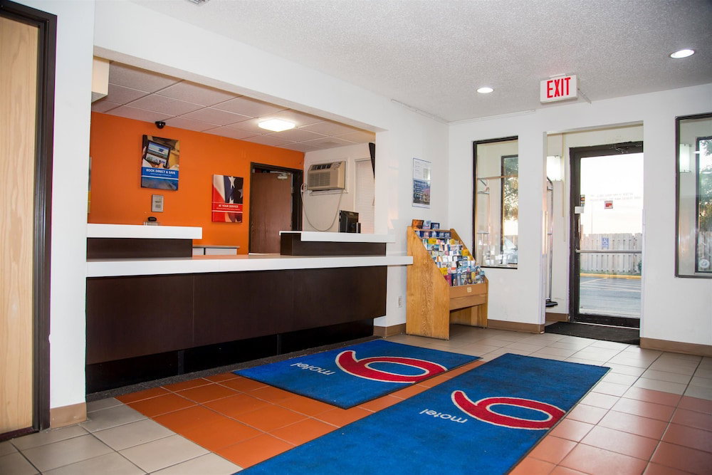 Motel 6 Omaha, NE - thumb 5