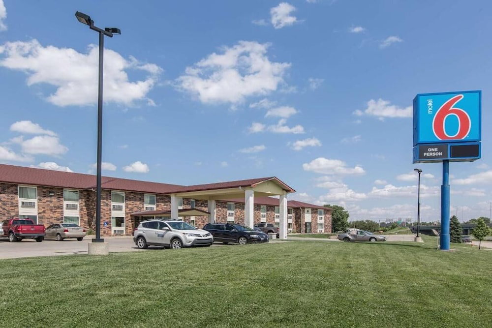 Motel 6 Omaha, NE - thumb 0