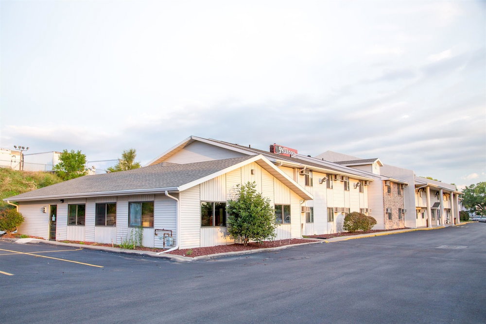 Motel 6 Omaha, NE - thumb 2
